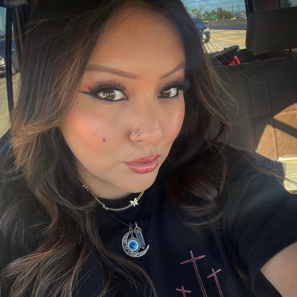 Meet your Posher, Jeanette